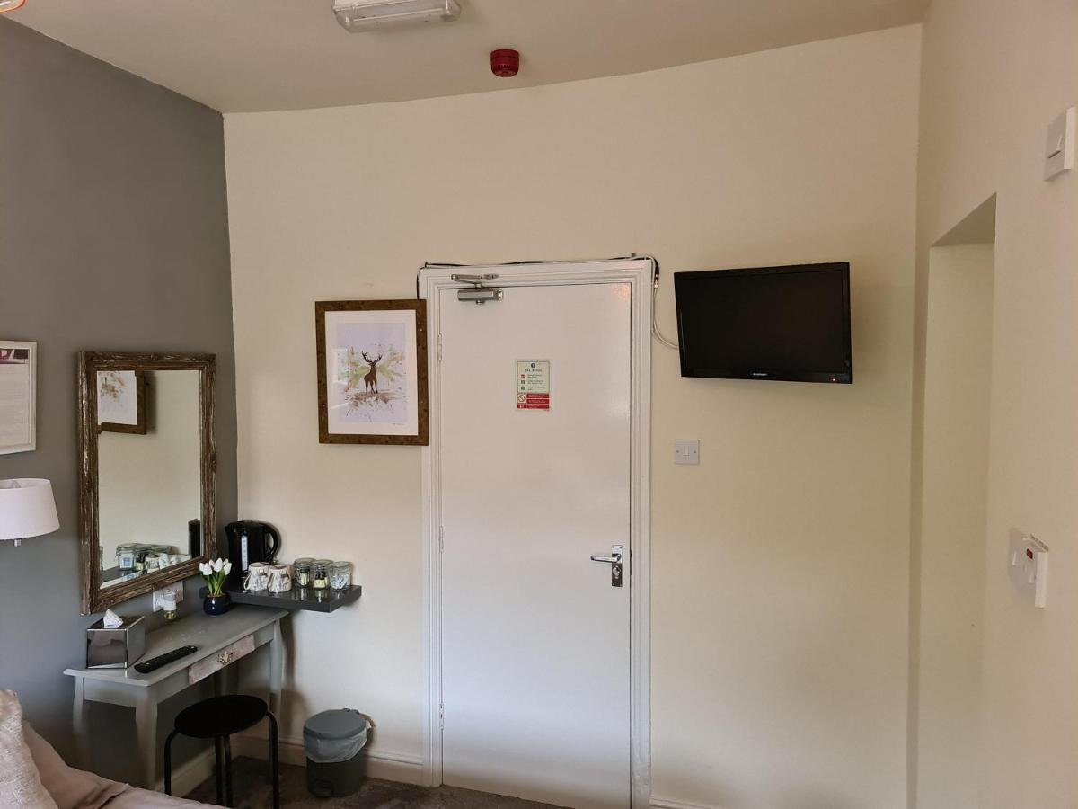 The Shady Oak Country Inn Taxal Екстериор снимка