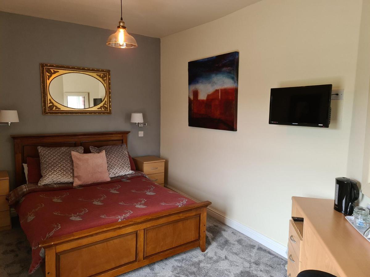 The Shady Oak Country Inn Taxal Екстериор снимка