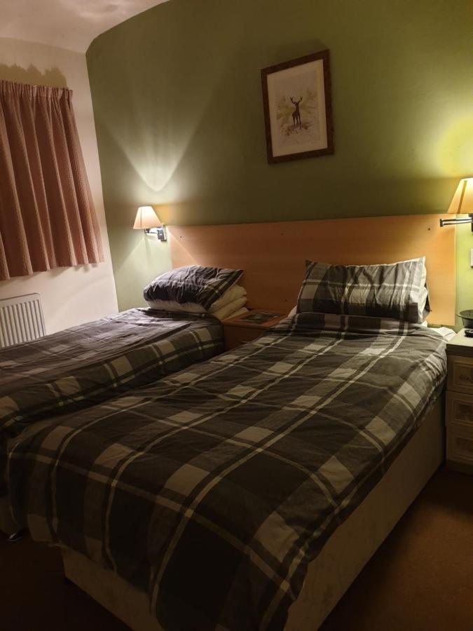 The Shady Oak Country Inn Taxal Екстериор снимка