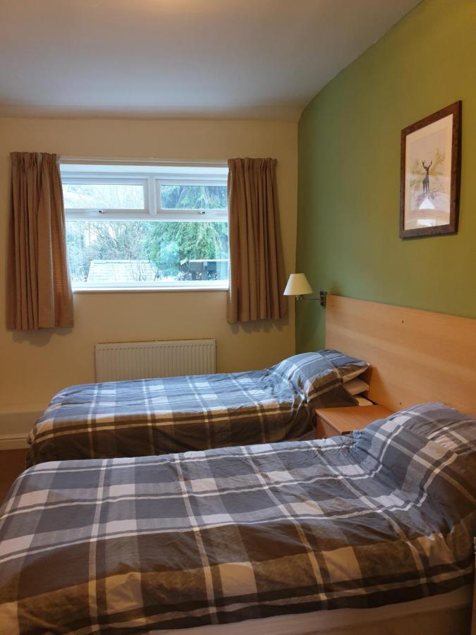 The Shady Oak Country Inn Taxal Екстериор снимка