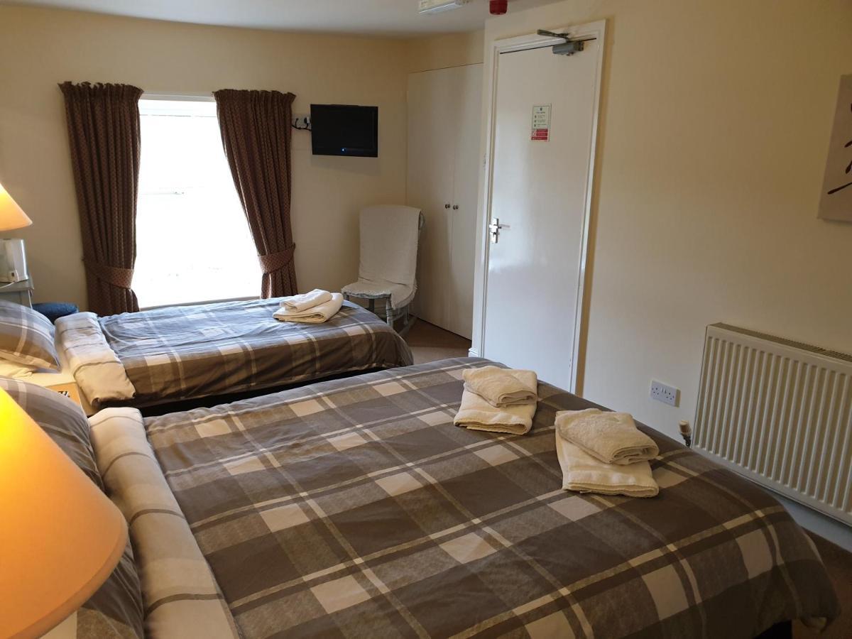 The Shady Oak Country Inn Taxal Екстериор снимка