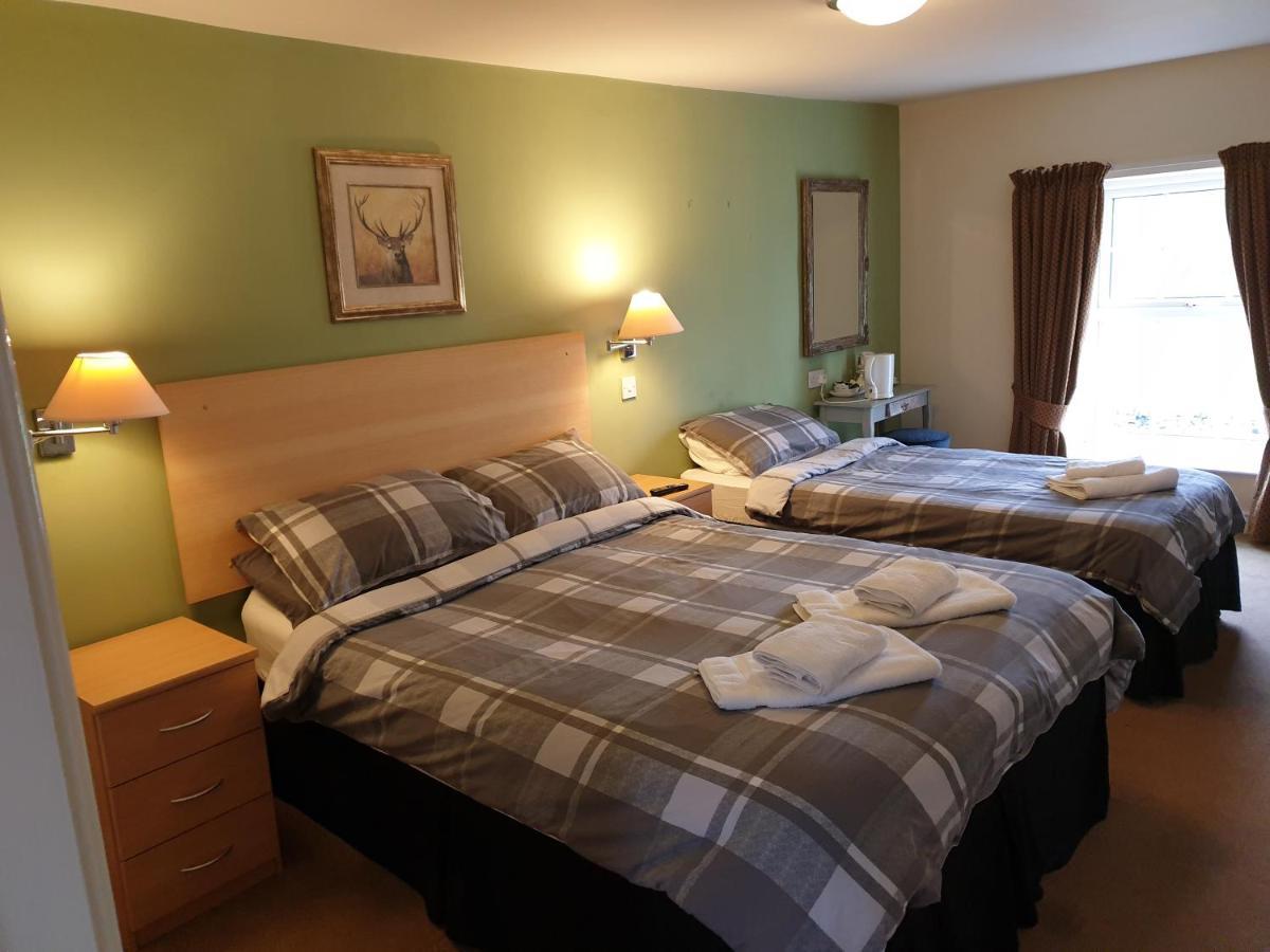 The Shady Oak Country Inn Taxal Екстериор снимка